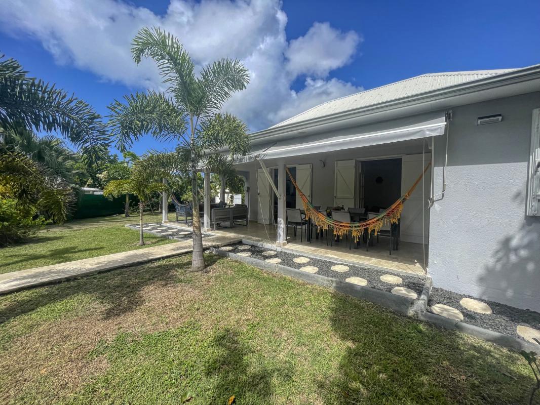 7. Location villa piscine Saint François Guadeloupe_Vue ensemble